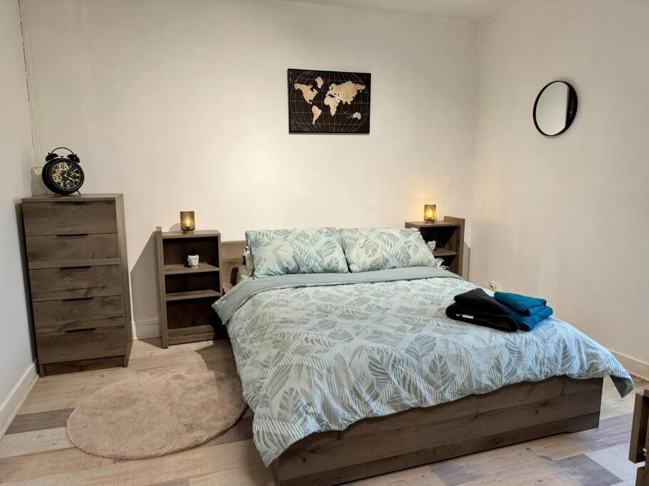 Isval Wifi-Hyper Centre Cognac Apartment Luaran gambar
