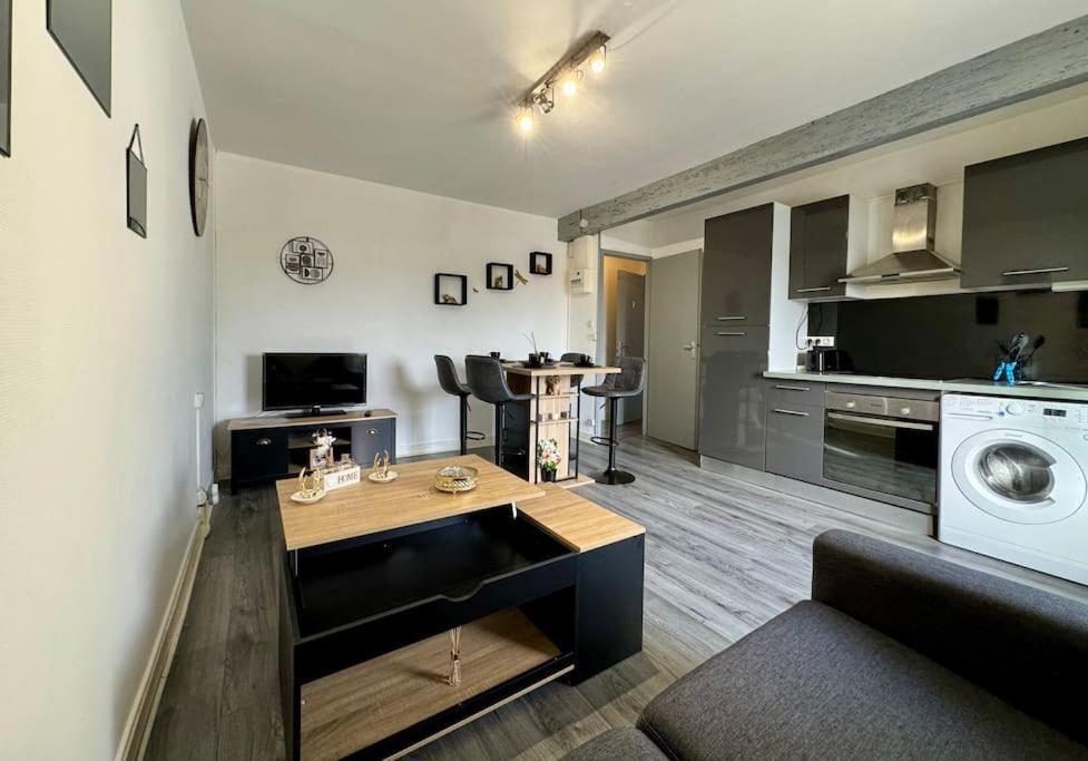 Isval Wifi-Hyper Centre Cognac Apartment Luaran gambar