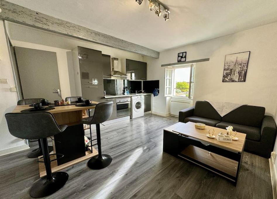 Isval Wifi-Hyper Centre Cognac Apartment Luaran gambar
